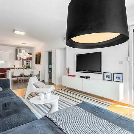 Apartment Lungomare Pula